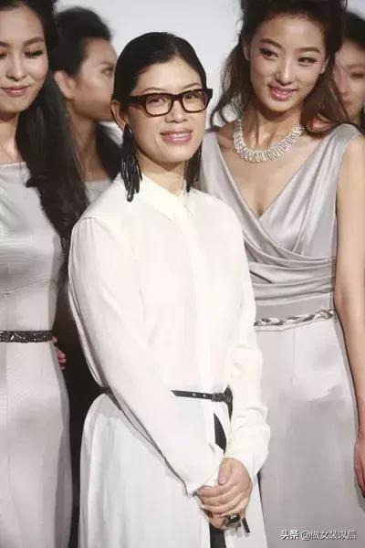 玛丝菲尔和娜尔思哪个女装比较好,玛丝菲尔最新款女装