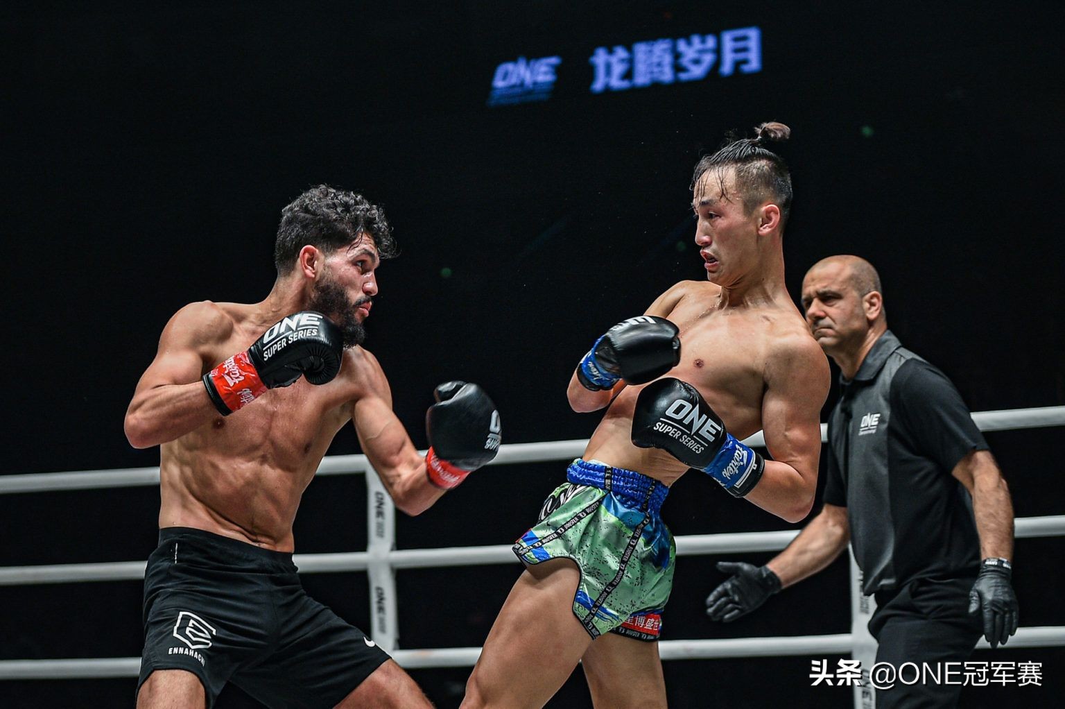 因为受歧视而练习搏击，恩那哈吉为家人而战