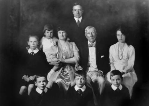 洛克菲勒家族一年营业额,洛克菲勒家族2023总资产