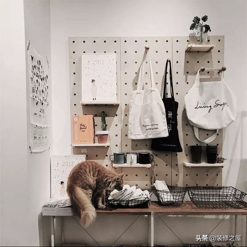 网红洞洞板墙面收纳板,创意实木洞洞板