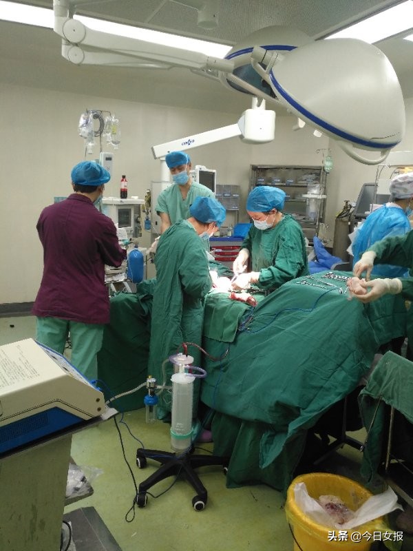 生死48小时成功抢救一名产妇,孕早期打麻将出血