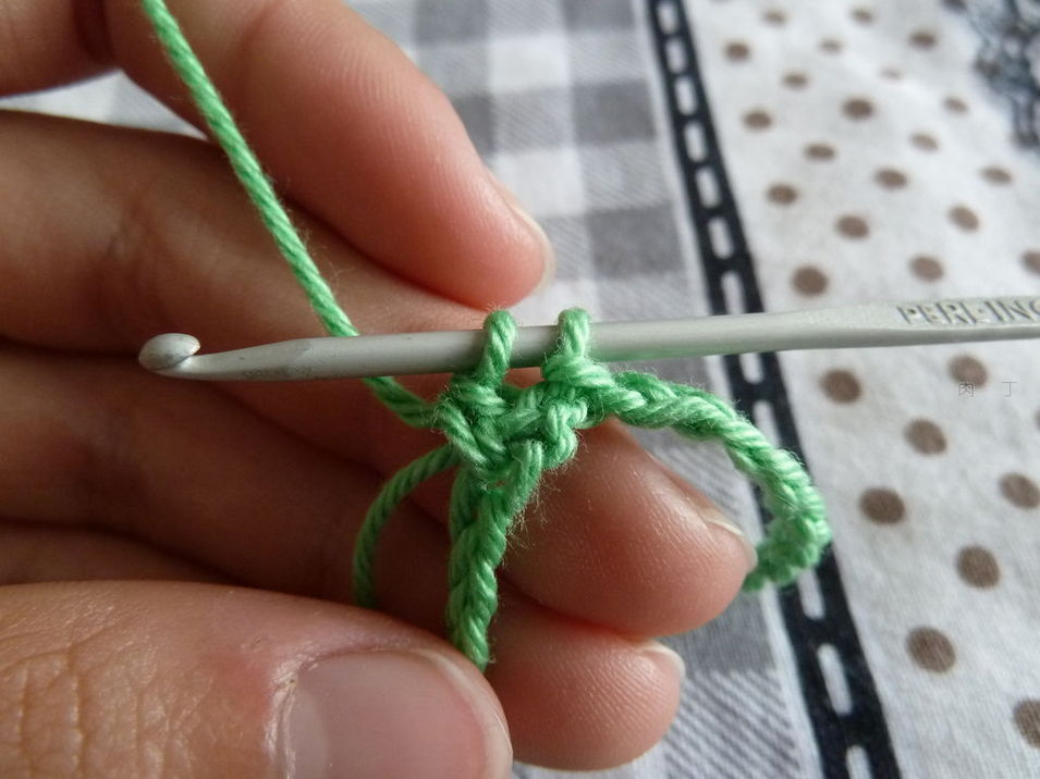 钩织护指套教程,半指分指手套钩织教程