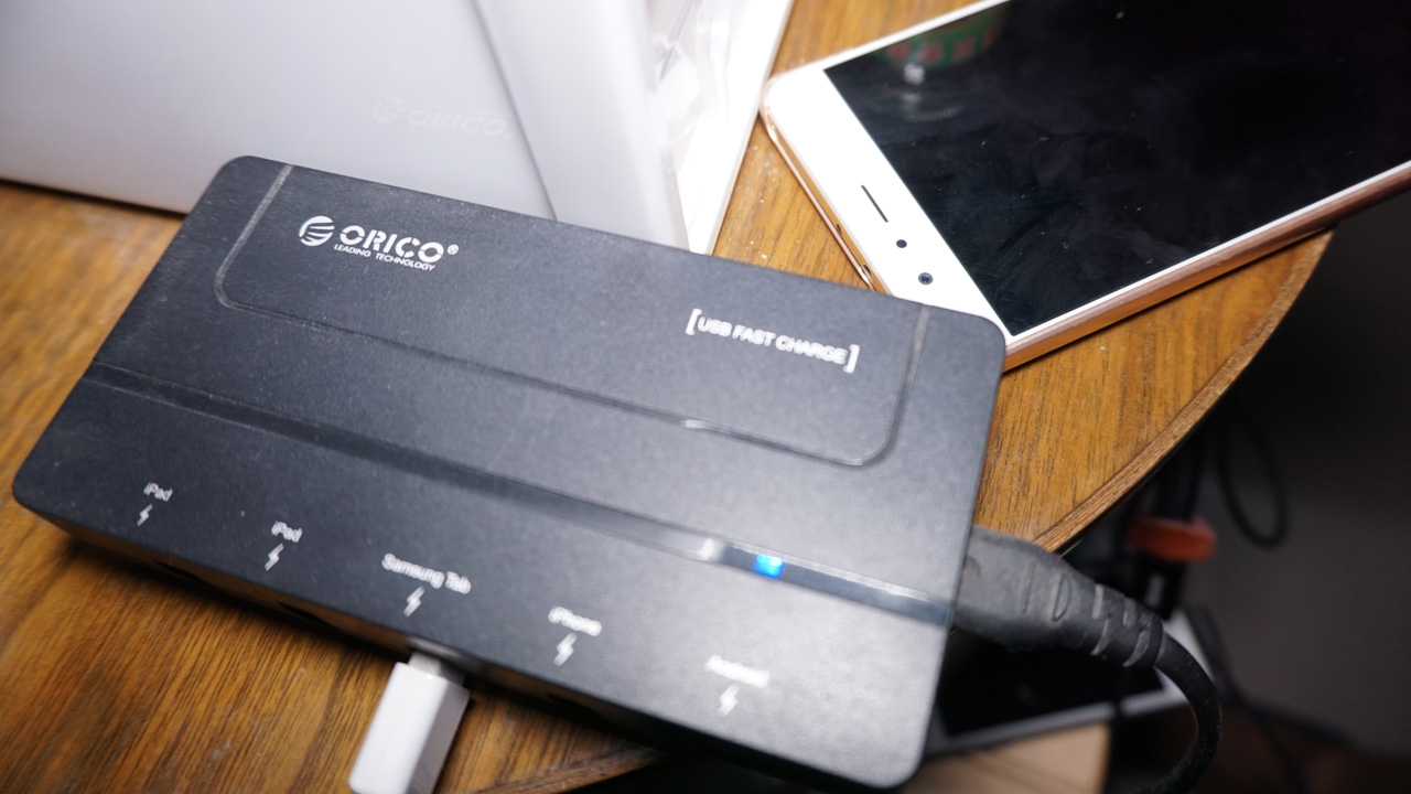 五年时间改造的5层电脑桌面，将空间利用到极致