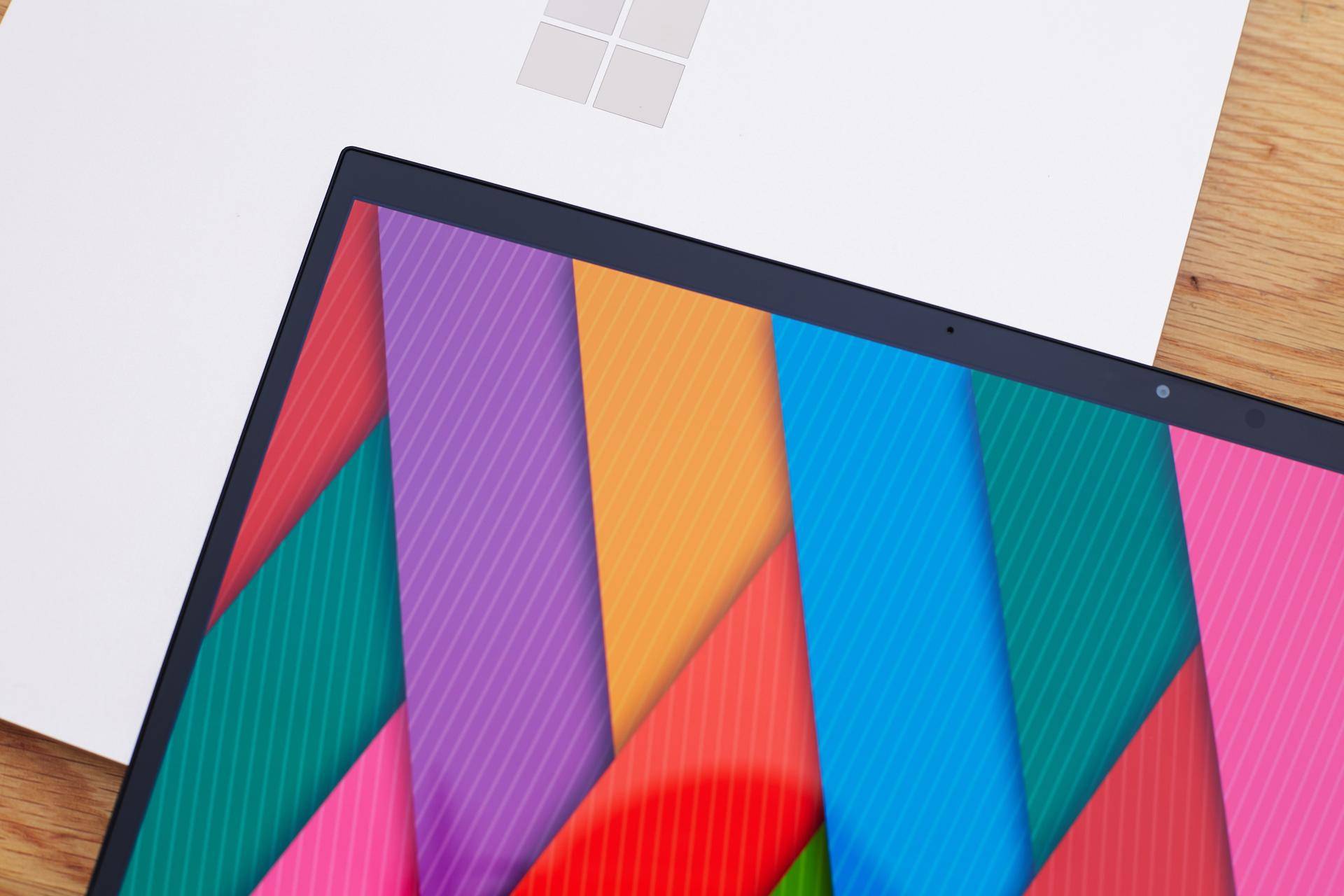 华硕灵耀x屏幕专家评测,华硕灵耀x逍遥和联想y7000