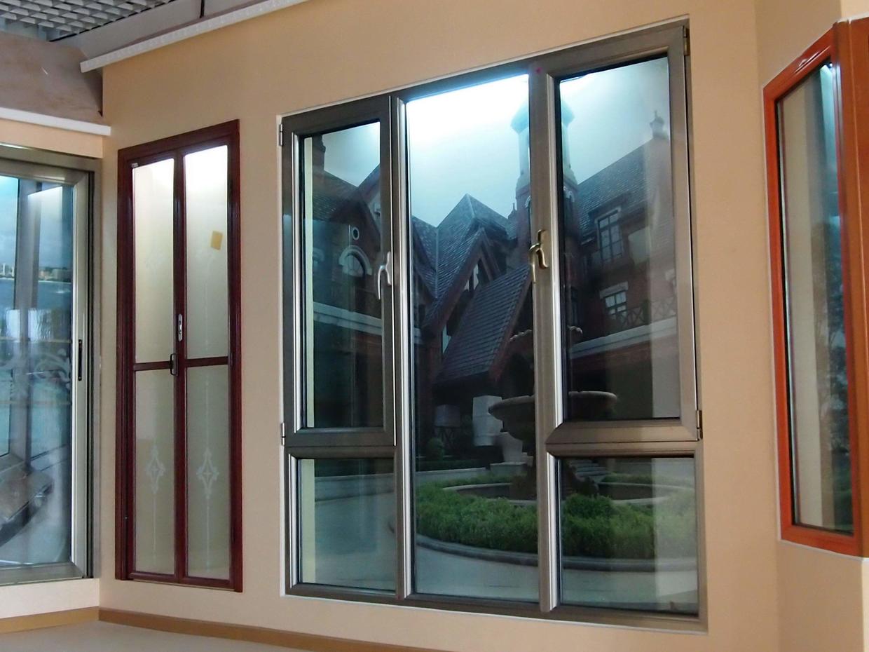 断桥铝窗有什么好处,断桥铝门窗平开内倒有什么好处