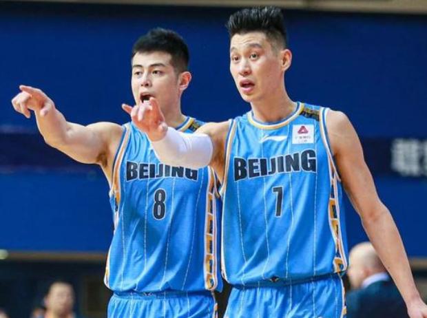 方硕大器晚成,北京首钢当家球星方硕