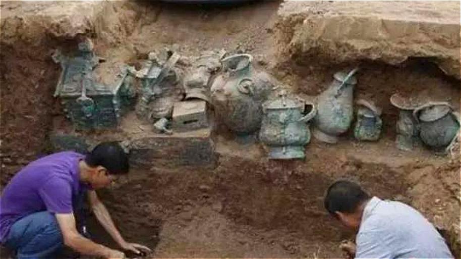 农民挖出一锈铁锅,无偿上交只带回一奖状,多年后他这样说