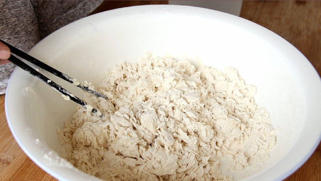 蒸馒头和面时水放少了,蒸馒头和面用温水还是凉水