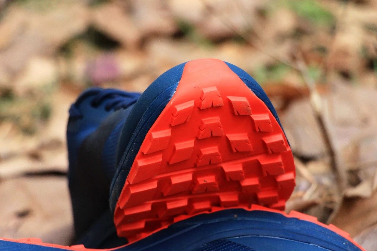 始祖鸟鞋男款冬季评测,始祖鸟夏季男款休闲运动鞋测评