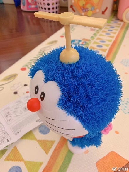 陈赫为张子萱庆生视频,陈赫罕见晒与张子萱合照秀恩爱