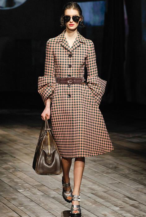 有品位的女人夏天穿什么好看,有品位的女人腰带