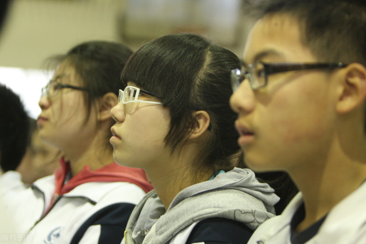 高度近视还有必要护眼吗,中国近视600度以上的人多吗