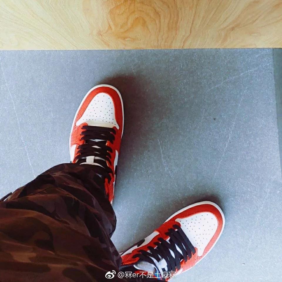 吹水鸭先知|一到考试同学们都纷纷穿起了Nike，懂得都懂