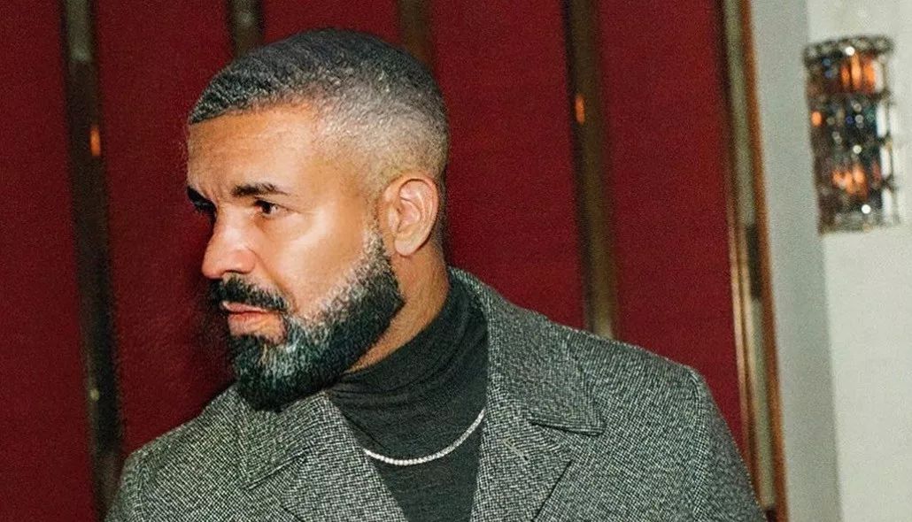 faceapp怎么让两个人都变老,变老软件faceapp要付费吗