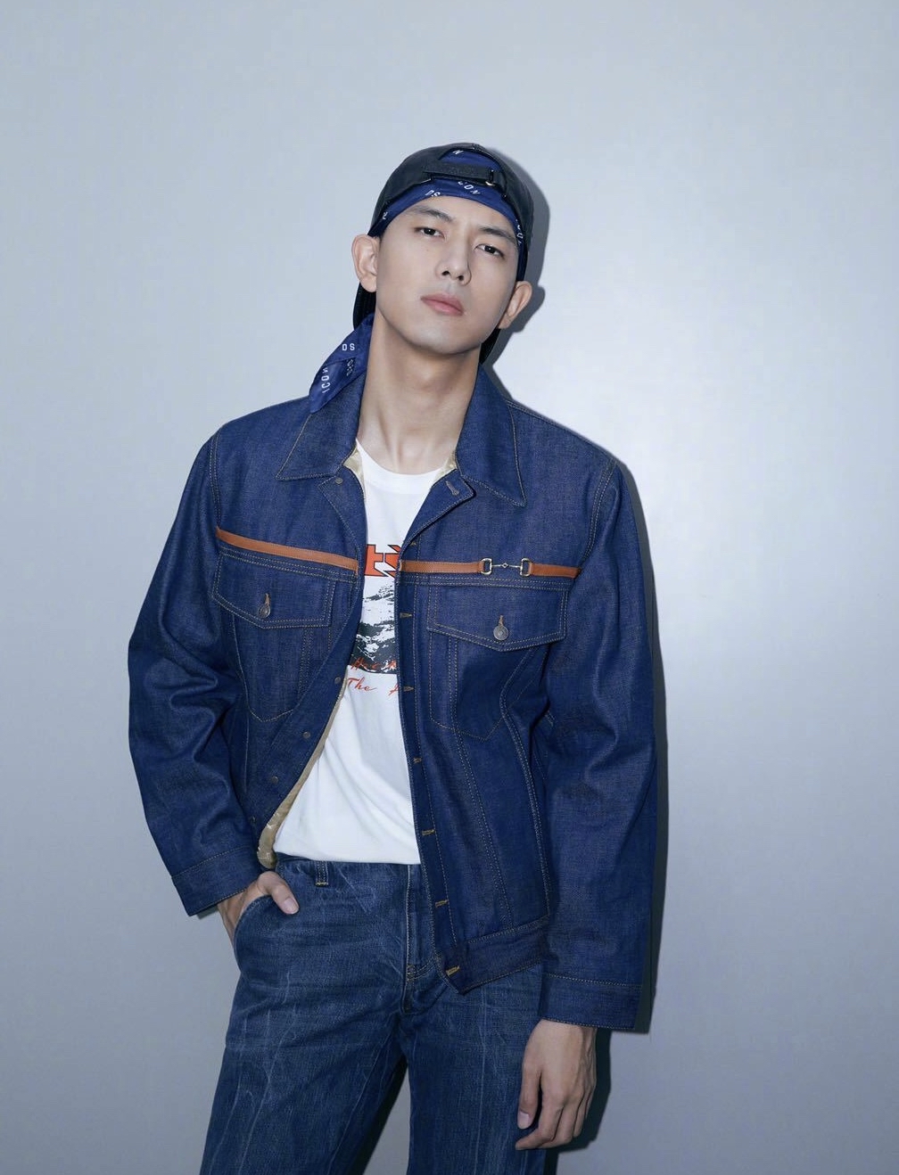 李现王一博同款运动装,王一博李现穿衣搭配