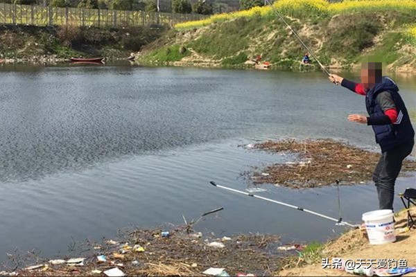 春季晴天钓鱼的技巧与方法,早春钓鱼技巧野钓鲫鱼