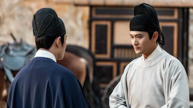 诗词引用一两句名言是否算抄袭,用古人的一句诗算抄袭吗