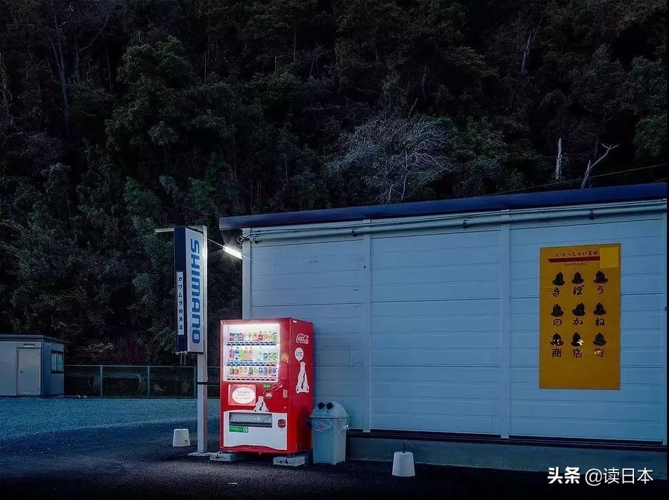 即使被全世界抛弃也要活下去,即使被全世界抛弃至少还有你英文