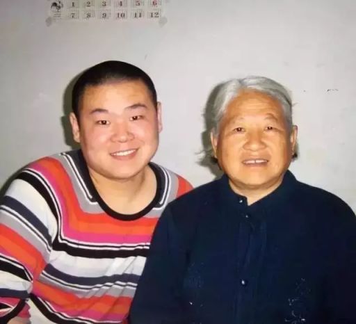 那些年岳云鹏唱火的歌,岳云鹏成名背后的辛酸之路