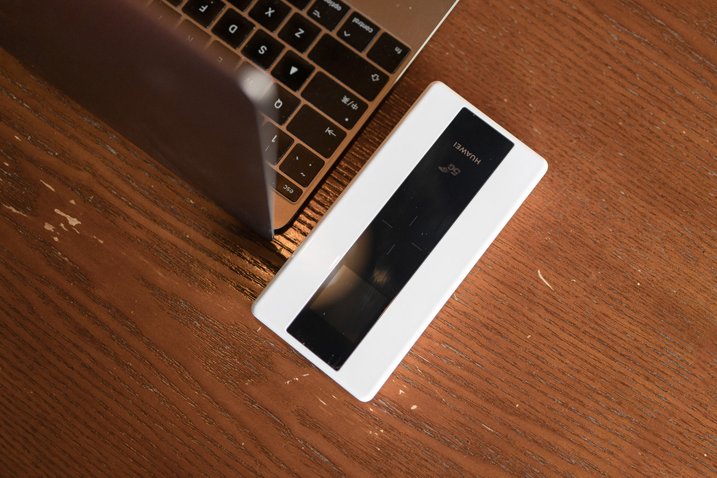 华为5g可移动wifi,华为5g随行wifi测评