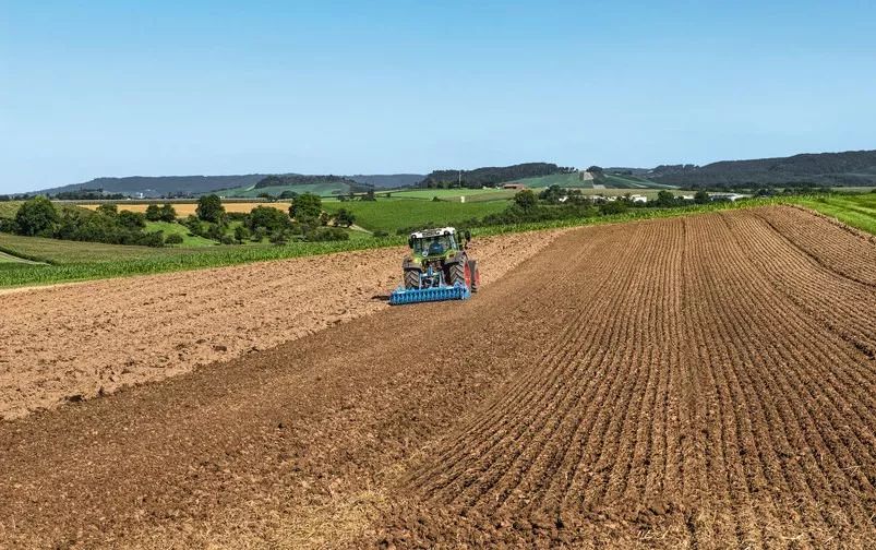 2024全国拖拉机排行榜前十名,农机拖拉机排名前十名有哪些