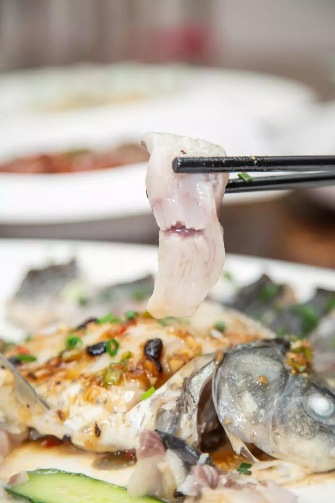 鍚嶉棬椋熷爞,闅愯棌鍦ㄤ竴鐗囧巶鍖轰箣涓殑楗爞