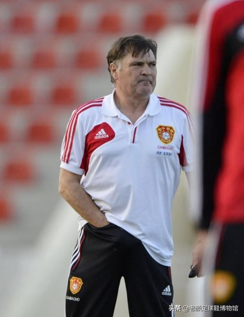 武磊24号球衣,武磊为什么选24号球衣