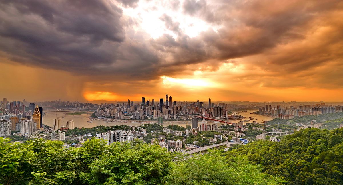 重庆大平层和别墅哪个好,重庆大平层和别墅哪个更好