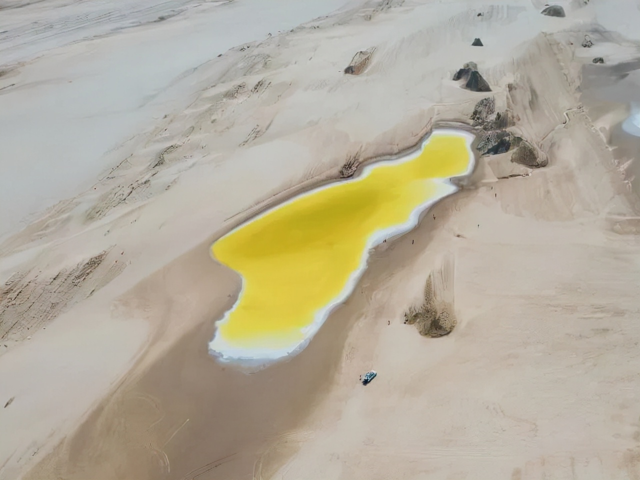 上帝打翻了调色盘，让西北这7种颜色美到窒息