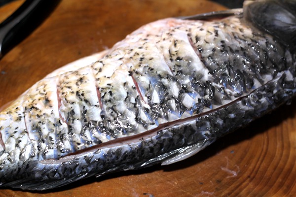 鲤鱼家常做法川菜干烧,家常鲤鱼清淡做法