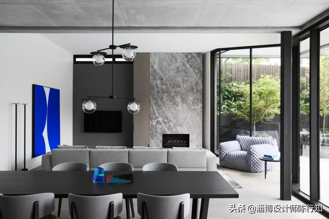 现代简约轻奢浅灰,轻奢和现代简约黑白灰的特点