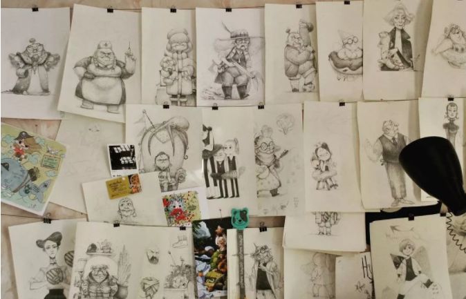 画动漫人物黑白插画素描,看似荒诞而有创意的素描插画