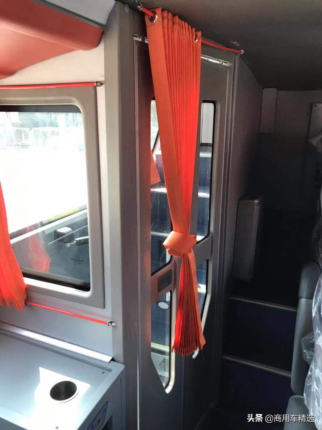 13.7米双层客车,13.7米卧铺大巴