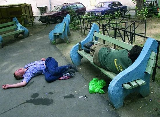 飞机上公然*行为性**！空姐怒吼：把你的“家伙”收回裤子里去！