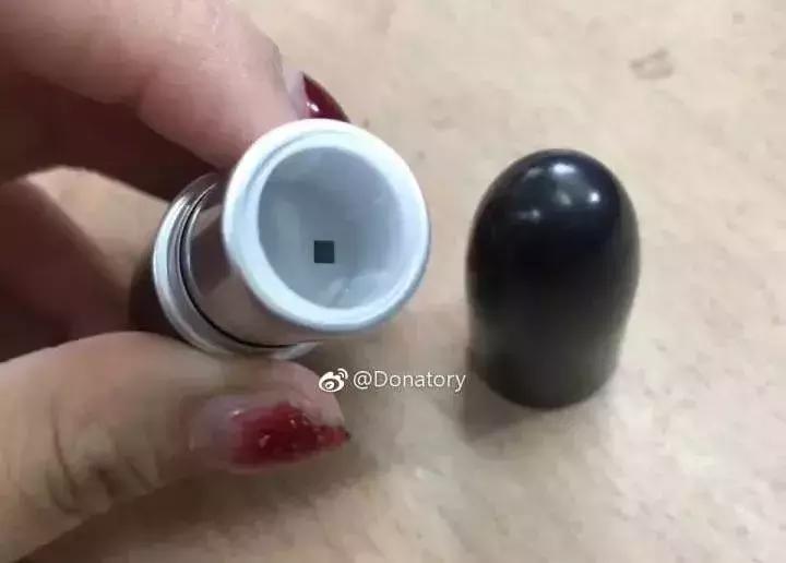 lv包为什么瑕疵这么多,10年不褪色的lv包是真的吗