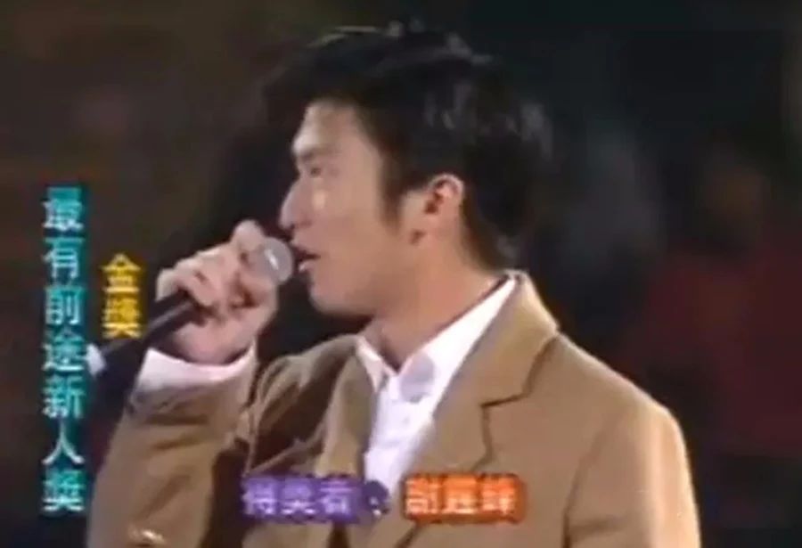 为什么最佳损友友情以上恋爱未满,最佳损友友情