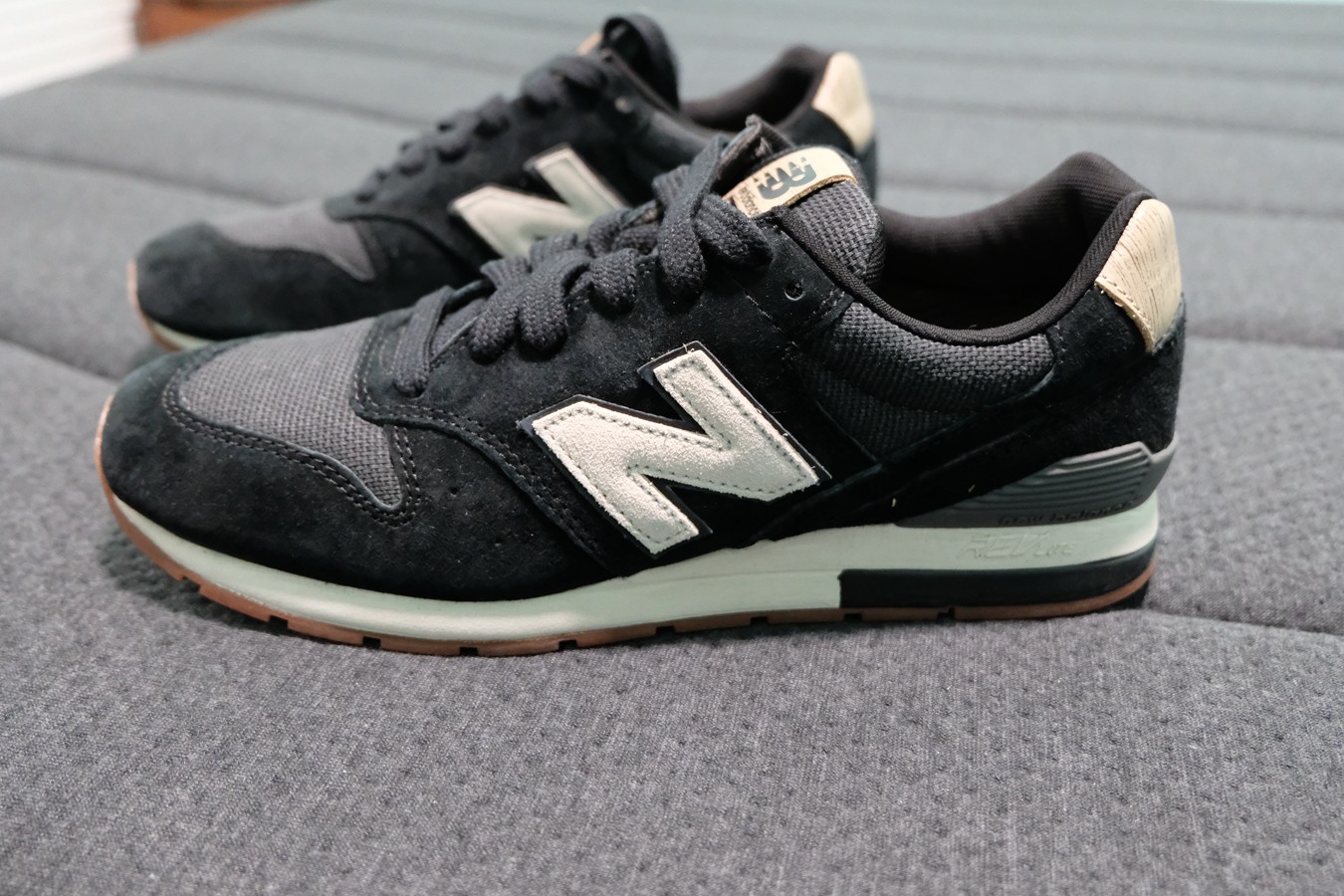 newbalance鞋男款推荐,newbalance运动鞋990v3