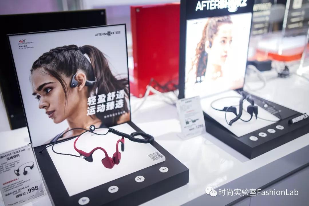 送对年终礼物是当代青年的社交核*器武**