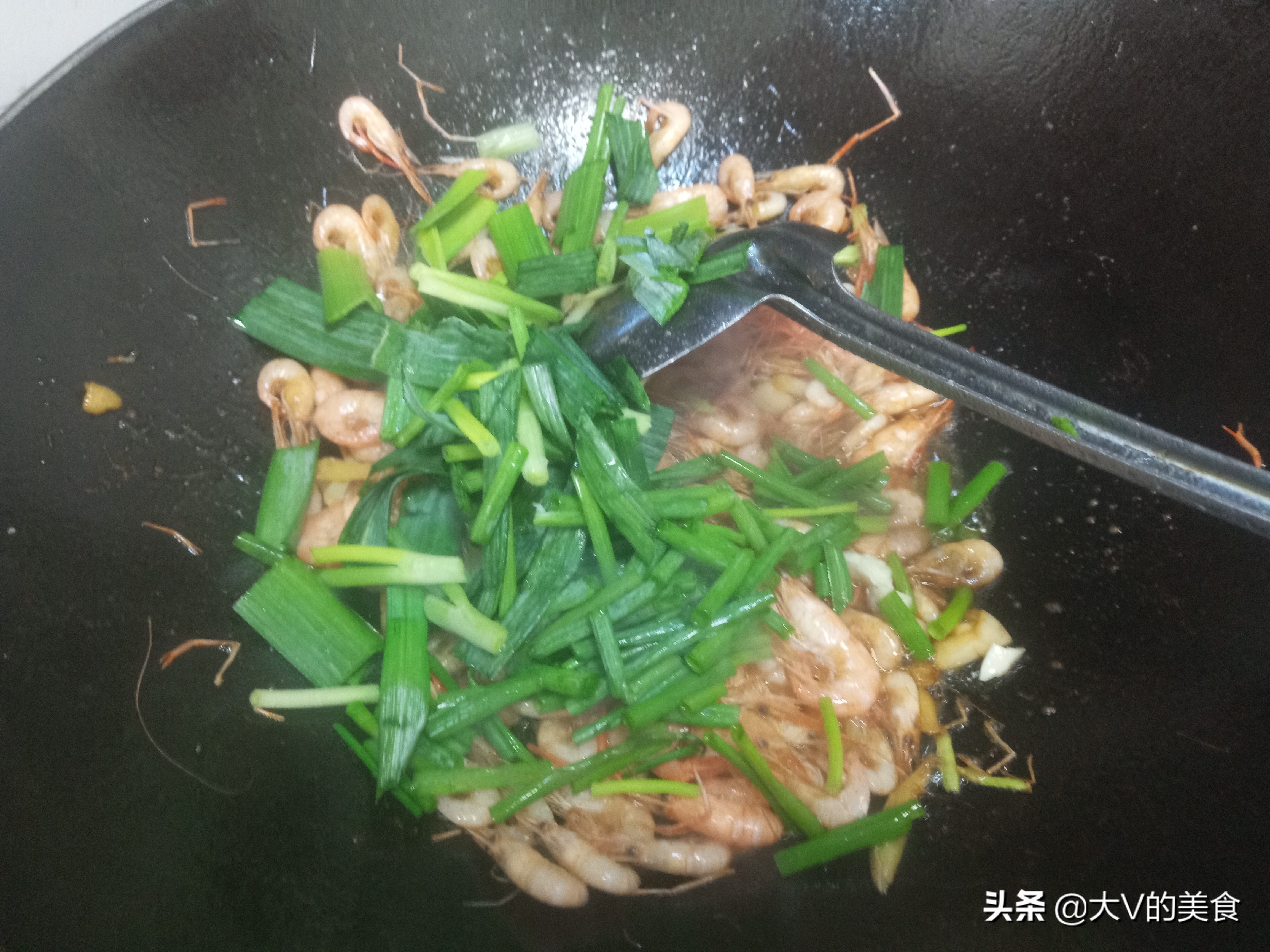 炒虾米就这样做,炒新鲜虾米的家常做法