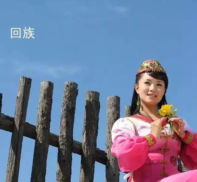 56个民族美女服饰图片大全,56个民族女生的漂亮服装