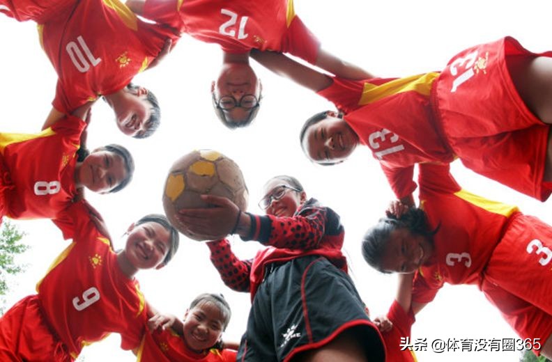 心中有球哪里都是球场,心中有绿茵