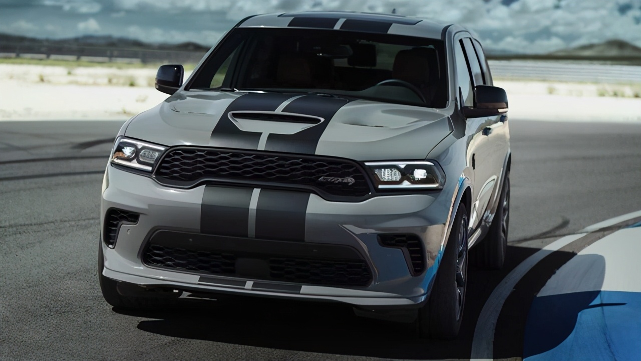 2023款道奇杜兰戈srtsuv落地价,道奇杜兰戈srt6.2v8717匹