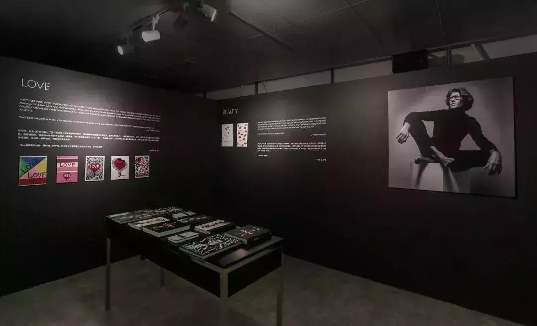 这家被传出浴室照的酒店，怎么还这么火？