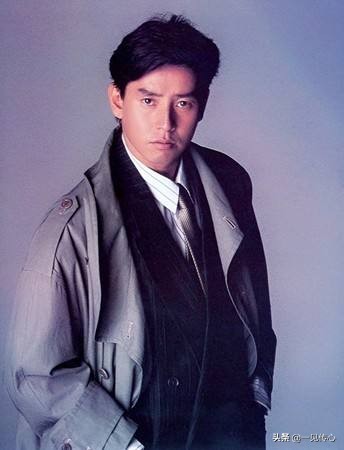 左麟右李讲不出再见,谭咏麟左麟右李