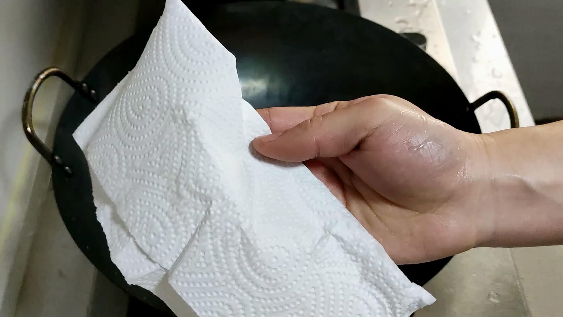 有不粘涂层的铁锅要不要开锅,旧铁锅开锅正确方法不粘锅