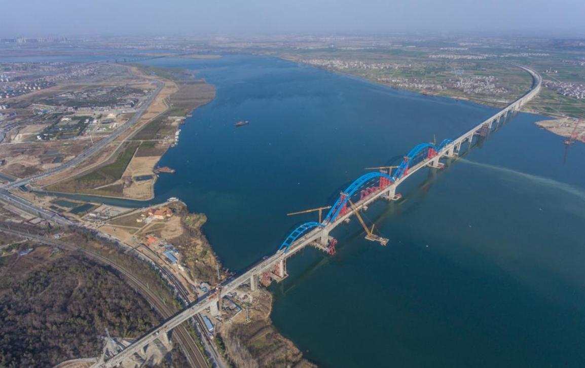 长江和黄河通大海吗,长江跟黄河都是跟大海连接的吗