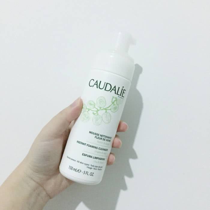 什么洗面奶温和不刺激又祛痘控油,适合学生的洗面奶温和不刺激