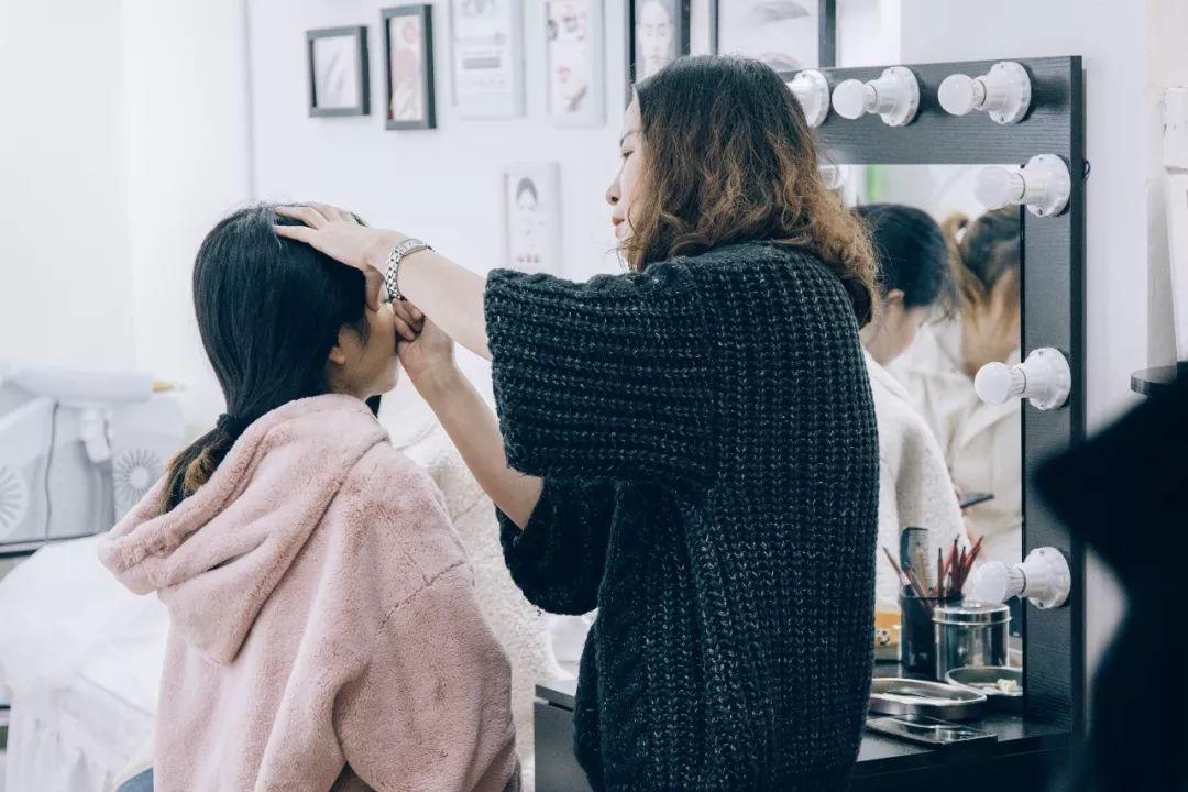 鍗楀潽鍦颁笅璐墿澶╁爞,鍦颁笅鍟嗗満閲嶅簡琚仐蹇樼殑璐墿澶╁爞