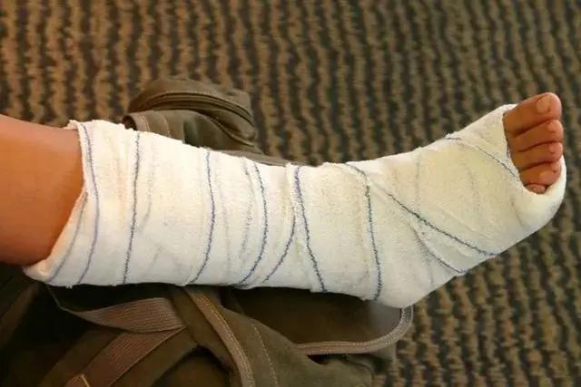 骨髓炎保守治疗需要注意哪些事项,骨髓炎的康复指导