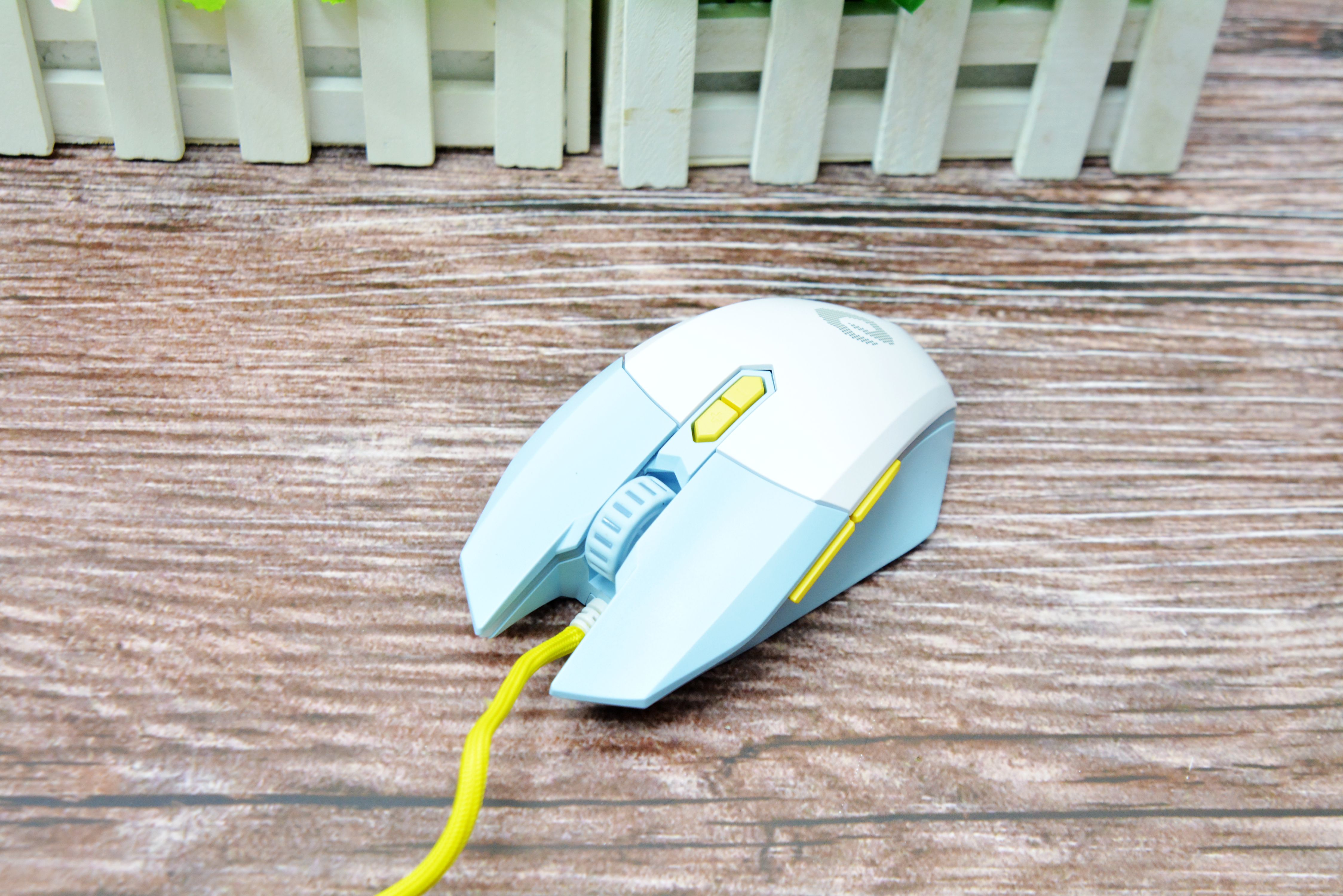 达尔优em910鼠标换微动,达尔优em910鼠标和雷蛇蝰蛇对比